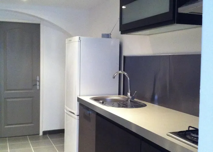 Centre * אז'אקסיו