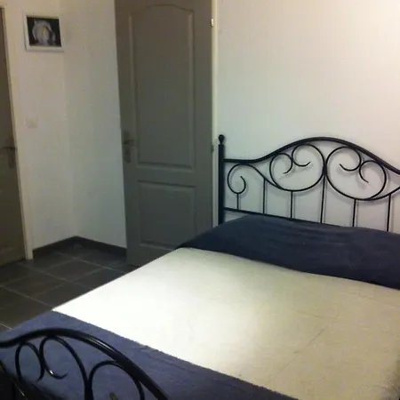 Apartment Centre